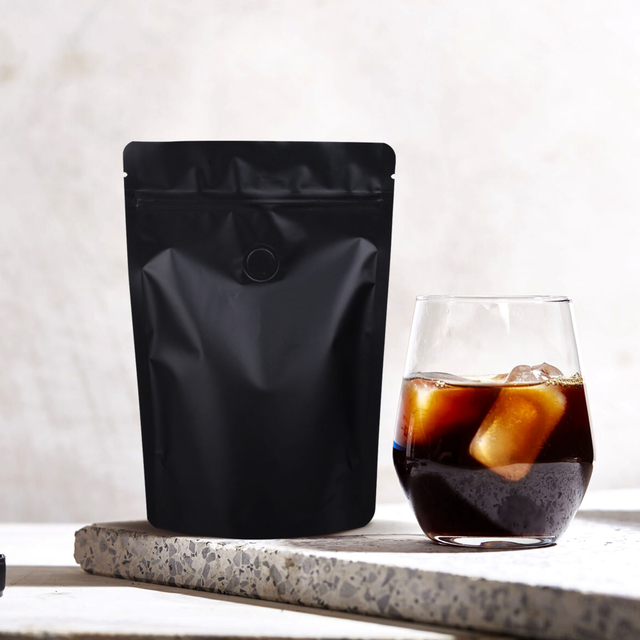 100pcs 8oz Matte Black Stand Up Coffee Bag with One-way Degassing Valve