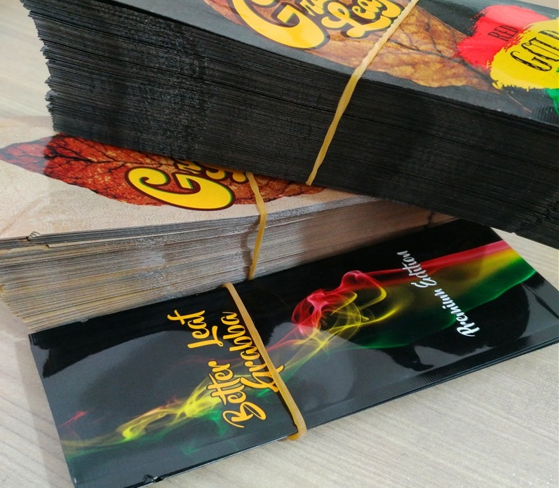 tabacco pouches