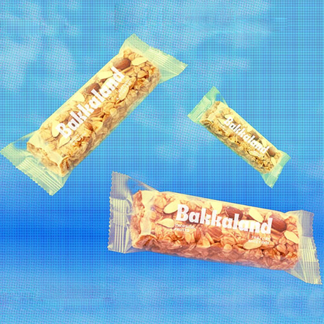 Rollstock-Film-Vs.-Pre-Made-Pouches-for-Energy-Bar-Packaging.jpg